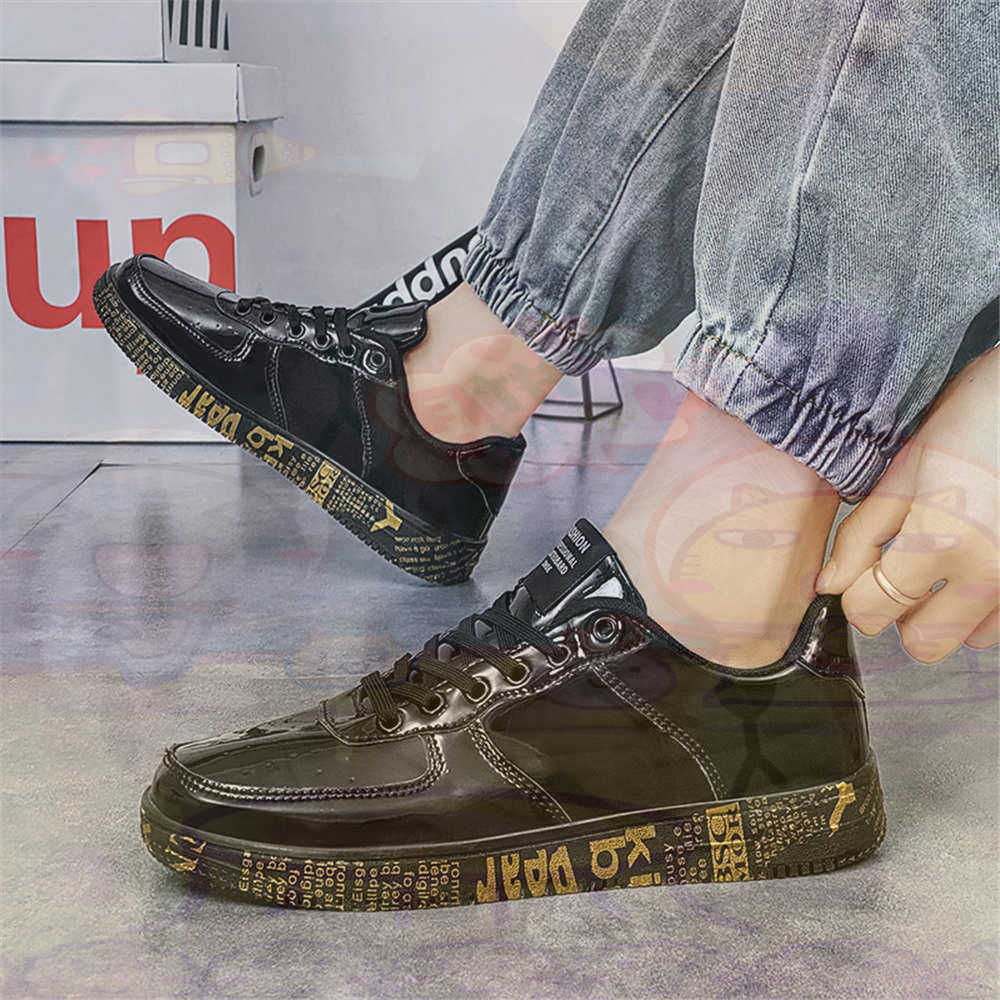 Round Foot Size 45 Sneakers Wh - đánh giá và giá Streetwear Brand Expensive